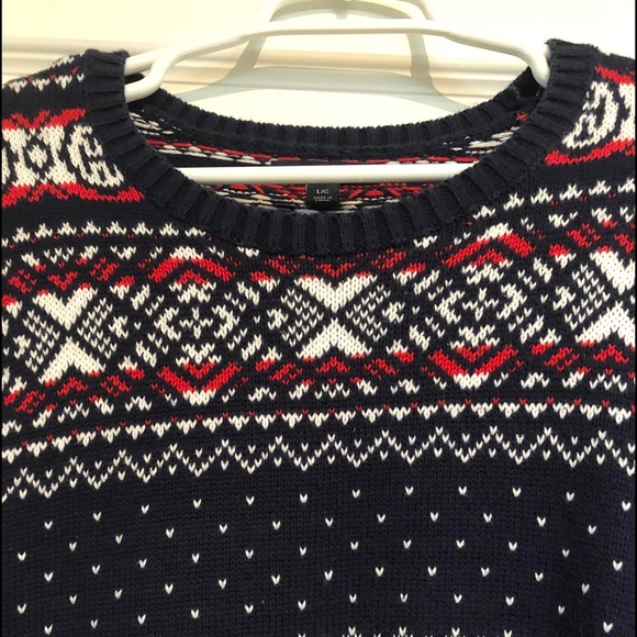 Cozy TOMMY HILFIGER Red, White and Blue Sweater - Picture 3 of 7